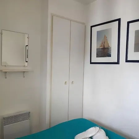 Palme D'azur Yourhosthelper Cannes